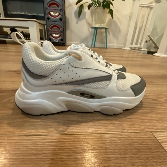 Dior B22 White and Silver (Reflective) - Picture 2 of 8